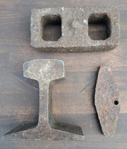 Cast iron collectible - 3,
