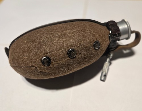 Vintage wwii german canteen - wwii,