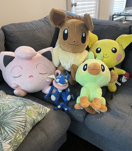 Pokemon plush lot - plush,