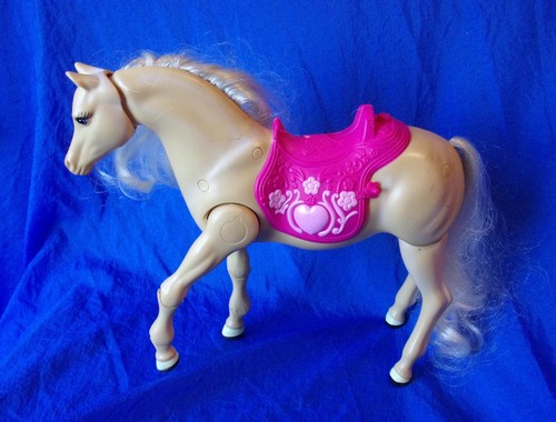 Barbie walking palomino - walking, horse