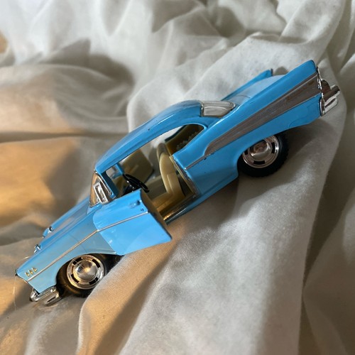 Car kinsmart 1957 - kinsmart, die