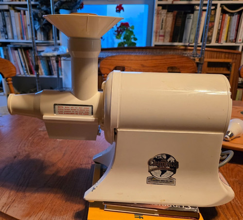 The champion juicer - champion,