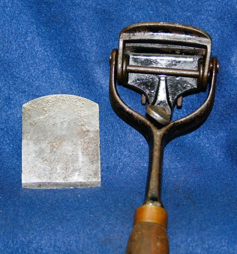 Antique leonard bailey - antique, bailey’s