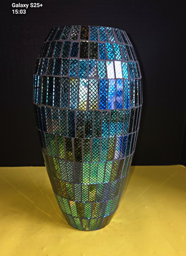 Blue green mosaic theme - green,