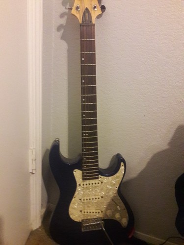 GUITARE