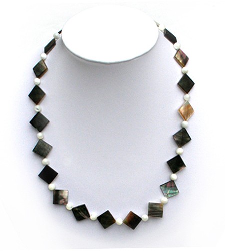 Mother pearl shell - of, /sea