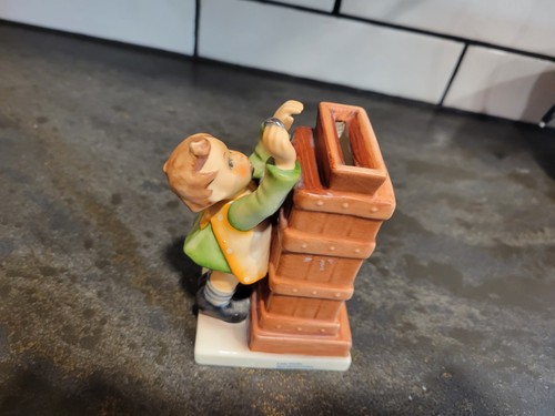 Goebel hummel little thrifty - goebel,