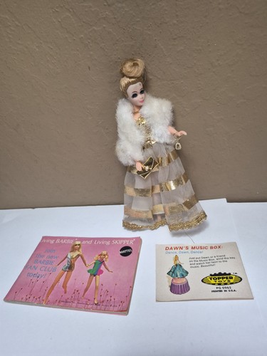 Vintage 1971 topper dawn - vintage, model