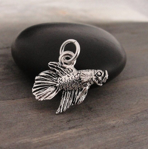 Silver betta charm 3d - -,