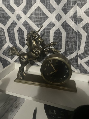Vintage working zenix quartz - working,