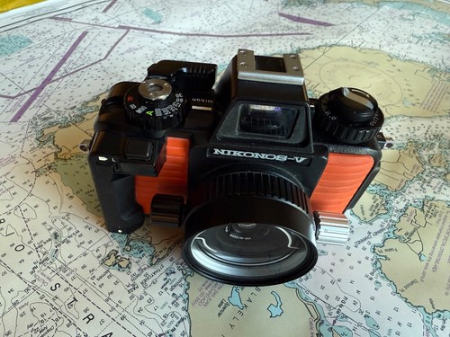 Nikon nikonos with 35mm - nikon,