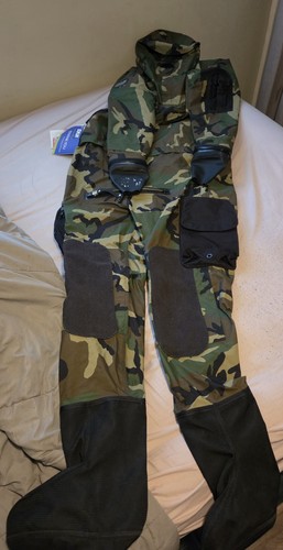 Nwt dui aaops - aaops, drysuit
