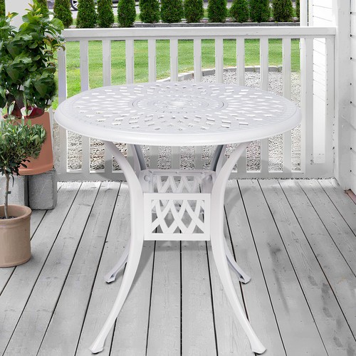 Outdoor bistro dining - bistro,