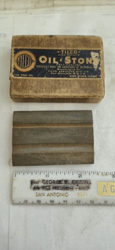 Vtg tilco oil - oil, stone.