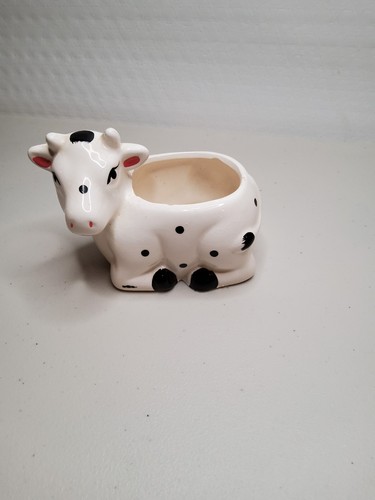 Vintage resting cow - vintage,