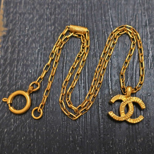 Chanel gold plated logos - cc,