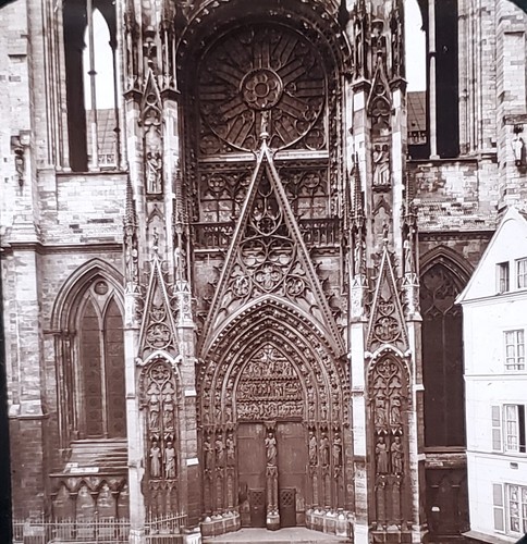 Portal - (portail, la