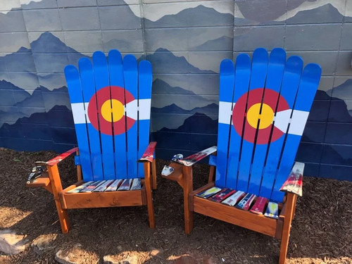 Set hand painted - of, 2