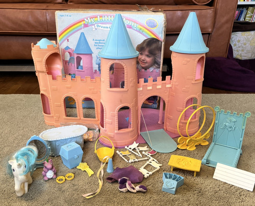Little pony dream - pony, castle