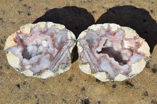 Thunderegg geode pair green - geode,