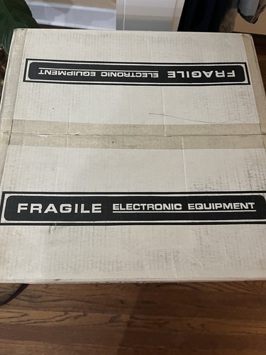 Vintage radio shack trs 80 - trs-,