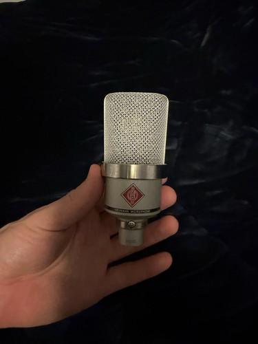 Neumann tlm 102 cardioid large - tlm,