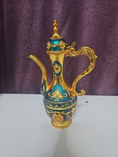 Decorative piece a - piece, is