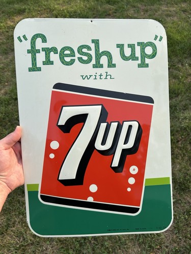 Original 7up fresh embossed - fresh,