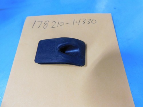 Throttle rod grommet for - throttle,