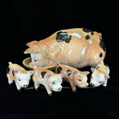 Vtg chained pig family ceramic - pig,