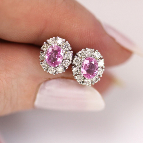 Natural pink sapphire - ct,
