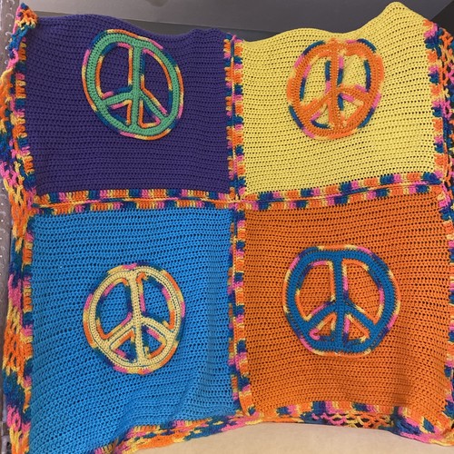 Vtg hand crochet peace sign - vtg,