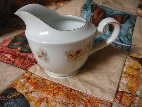Fukagawa arita vintage creamer - vintage,