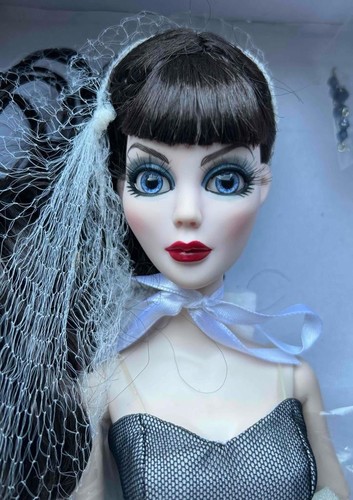 Tonner evangeline - tonner~18.5",