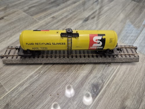 Safety clean tank car - tank, with