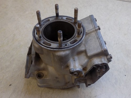 Yamaha yz250 cylinder jug - yamaha,