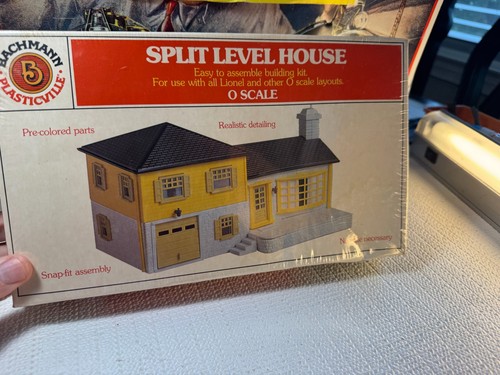Scale plasticville - o,