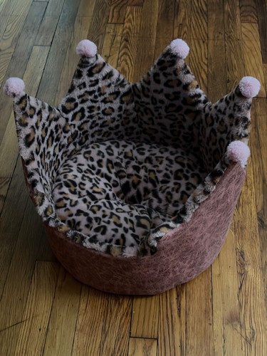 Luxury leopard print - crown, dog