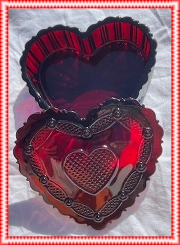 Avon cape cod heart trinket - avon,