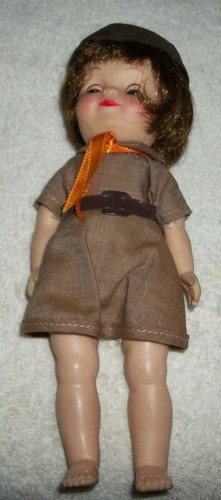 Vintage official effanbee 1965 - official,