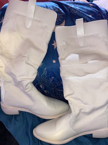 Woman white boots - woman’s,