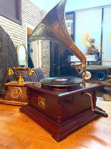 Antique gramophone fully - antique,