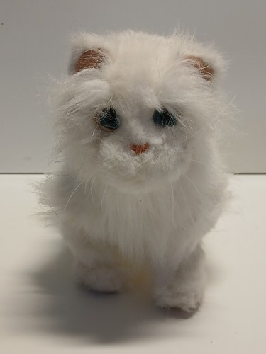 Furreal white persian kitty - white,