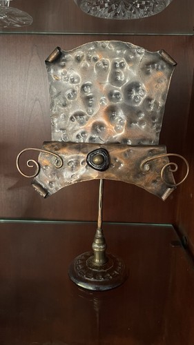 Arts and crafts - style, unique