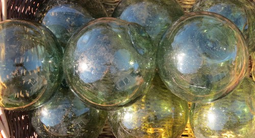 Japanese glass floats lot in - japanese, lot-9