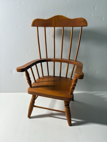 Vintage wooden windsor style - wooden,
