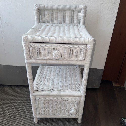 Vtg wicker rattan end - wicker,