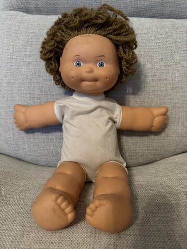 Vintage famosa spain - famosa, doll