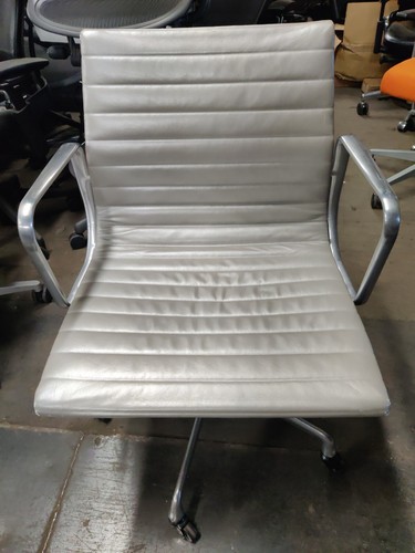 Eames herman miller - eames,