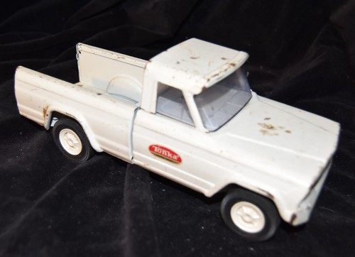 Vintage tonka jeep truck - vintage,
